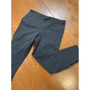 Athleta Womens Capri Leggings Pants XS Black Crop Yoga Bottoms